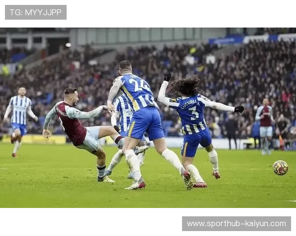 伯恩利足总杯爆冷出局，帕克帅位岌岌可危